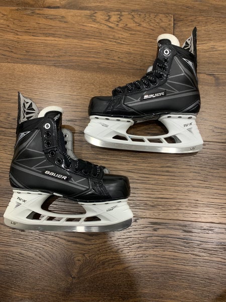 Bauer Supreme Elite Hockey Skates Regular Width Size 4.5 (New)