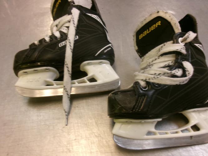 Used Bauer S140 Youth Hockey Skate Youth 09.0 11339-S000208428
