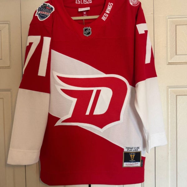 Detroit Red Wings 2016 Stadium Series Jersey Dylan Larkin Mitchell & Ness M NWT