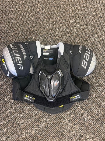 NEW Bauer Supreme M5 Pro Junior Medium Shoulder Pads