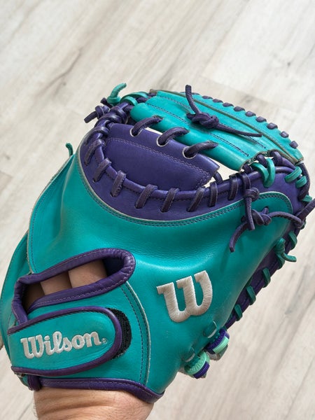 Wilson A2000 PF33 RH Throw Catcher's Baseball Glove 33" (Used)