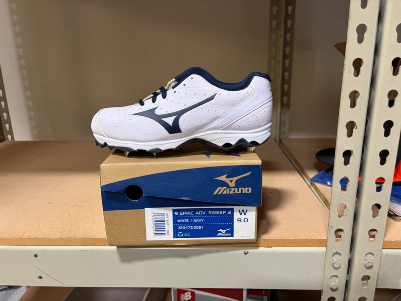 Mizuno 9 Spike Adv Sweep 2 Woman's size 9
