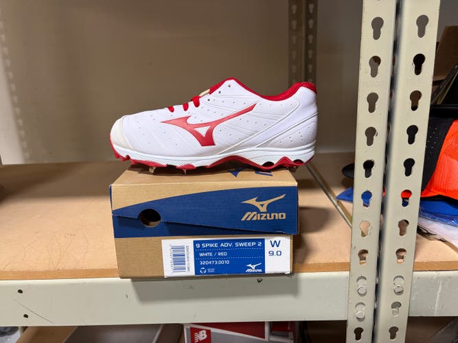 Mizuno 9 Spike Adv Sweep 2 Woman's size 9.0
