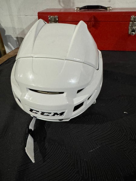 Medium CCM Vector V08 Helmet Pro Stock white (Used)
