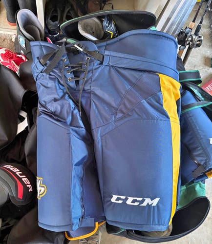 Senior XL CCM HP35 Hockey Pants Pro Stock (Used)