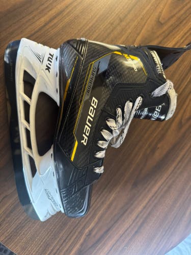 Bauer Hockey Skates