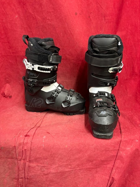 Mondo 26 & 26.5 Women's HEAD All Mountain Ski Boots Soft Flex (Used)