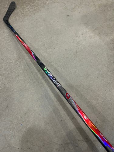 77 Flex P28 Bauer Flylite Right Hand Hockey Stick (Used) Pro Stock