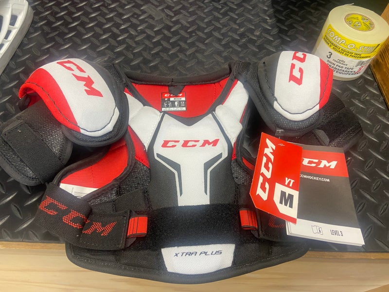 Men's Medium/Large Youth CCM JetSpeed Xtra Shoulder Pads (New)