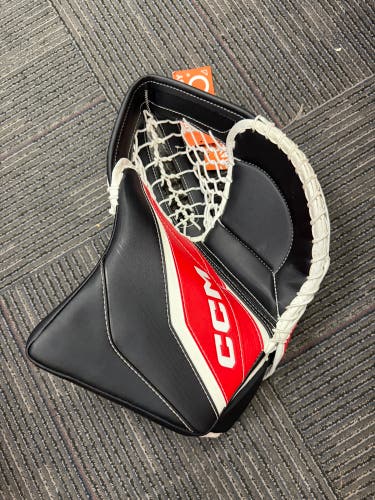 CCM Extreme Flex 6 Pro Regular (New)