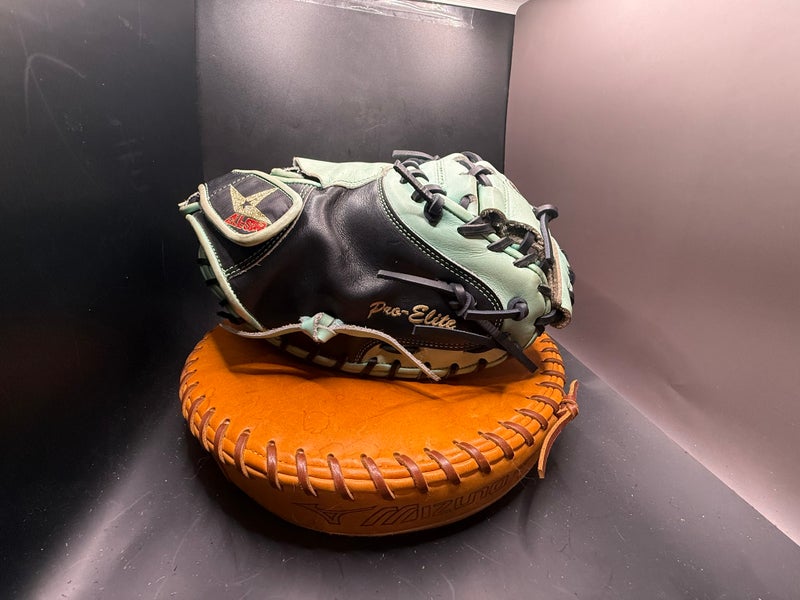 Catcher's RH All Star Pro Elite CM3000 Baseball Glove 34" (Used)