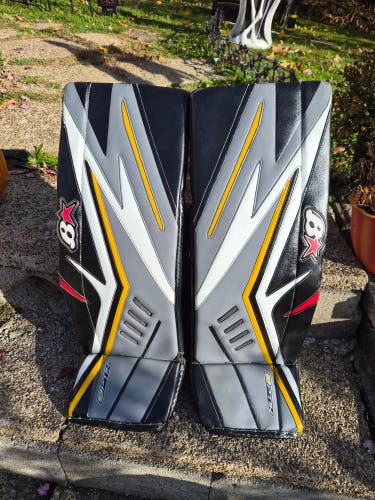 32" + 2" Brian's OPTiK 2 Goalie Leg Pads (Used)