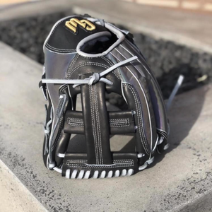 1 Of 1 Exclusive Gloveworks 11.5”  See Description For Details